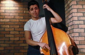 BASSIST_3